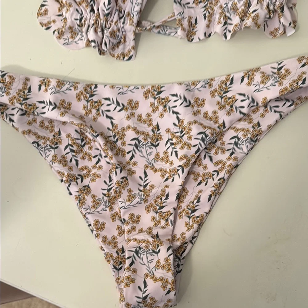 Floral Bikini Set - Picture 3 of 3